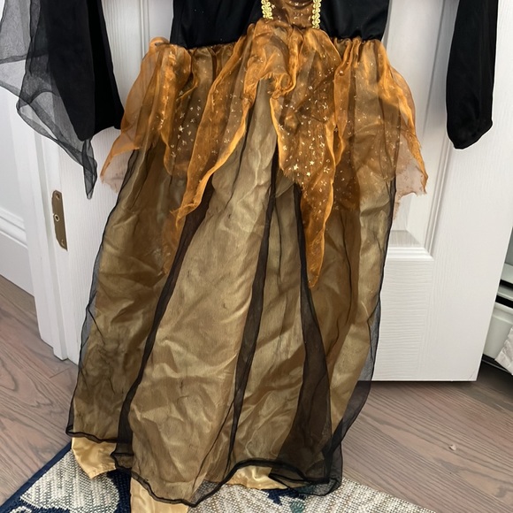 Witch costume - Picture 3 of 5